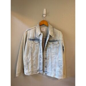 Old Navy Denim Jacket Womens Med Light Wash American Flag Boyfriend Fit NEW